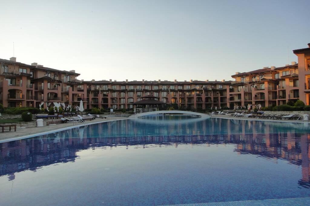 La Casa Del Mar Kaliakria - Стилен Апартамент В Калиакрия Резорт Topola Exteriör bild